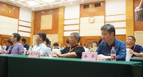 铁凝说贵州:对生态赞不绝口 直夸贵州值得探寻与感受