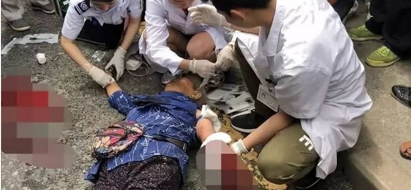 �������飡����һ���˵��� �ֱ۱������������