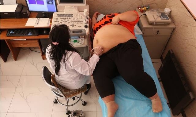 27��Ů�ӽ�����걩��170��ɷ����۲���������������μ���