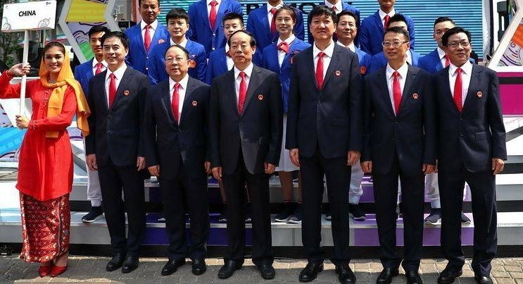 新闻早餐:内地第一案!他写了这本书,赔了金庸188万元
