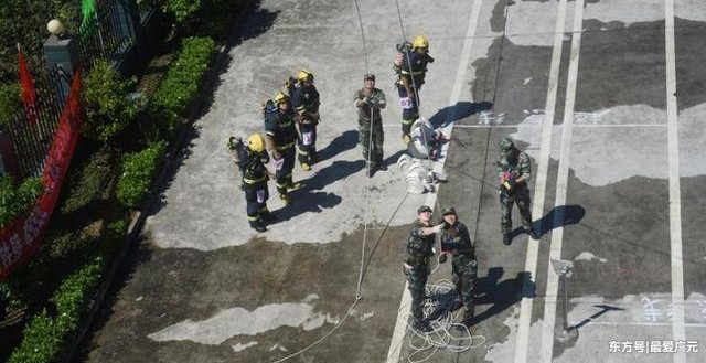 四川广元,80名官兵、历时2天,在35度高温下完成9个科目!