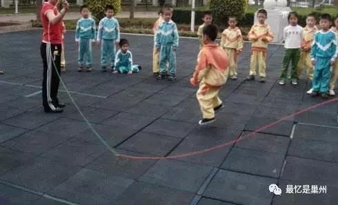 ����ʮ��ǰ�Ϸʺ��ӵ�ͯ��