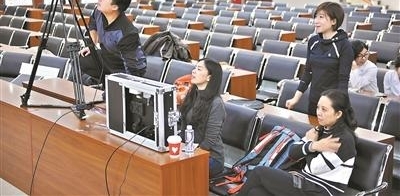 ���й��Ρ������ߡ����������й�ҽ��Ⱥ�� ���ü�¼Ƭ��ԭҽ��Ⱥ����ʵ����