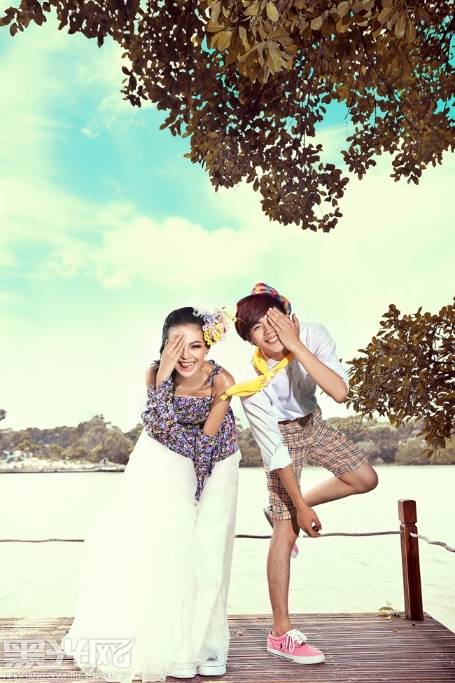 Happy lovers ɴ