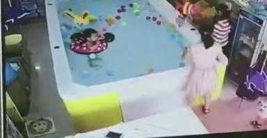 ����Ϊ�����һ����ͯ��������ʱ�����������ʮ����Զ...