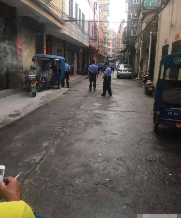 广东海丰三个女子散播恐怖分子砍人谣言,终于被拘