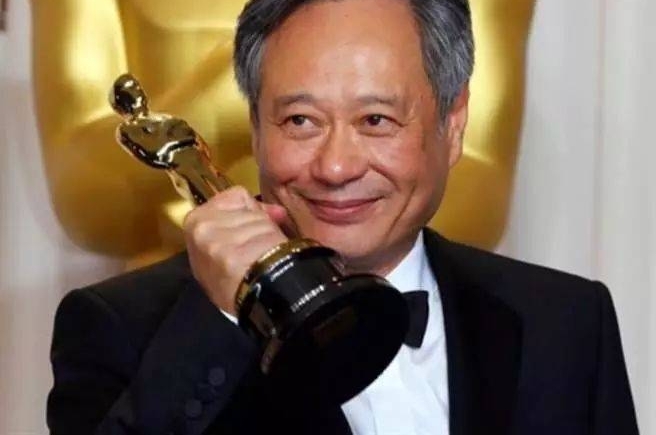 新闻早餐:内地第一案!他写了这本书,赔了金庸188万元
