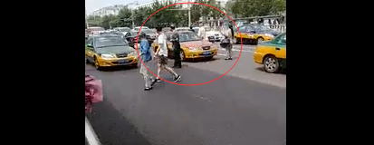 �������⳵˾���Ұµϲ���������ײ�ɣ��µϳ������̾�