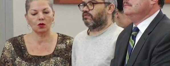 为了挽回前妻,男子在披萨里下老鼠药害死5岁儿子,被捕后竟..