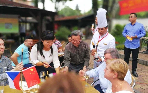 从中国蓝田许庙走出来的青年新秀王小斌