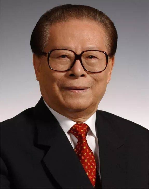 新闻早餐:内地第一案!他写了这本书,赔了金庸188万元