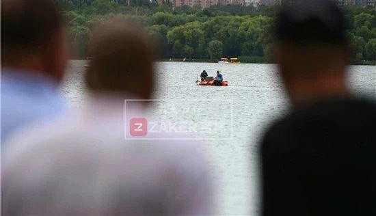 找了 40 个小时!长春南湖落水男子遗体终于被找到……