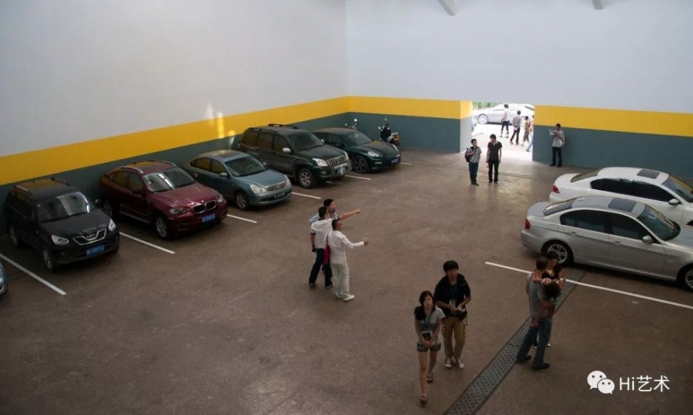 ��Hi���⡹���꽫2000����2�ڣ�����Ҫ������һ�ߵ��й���������