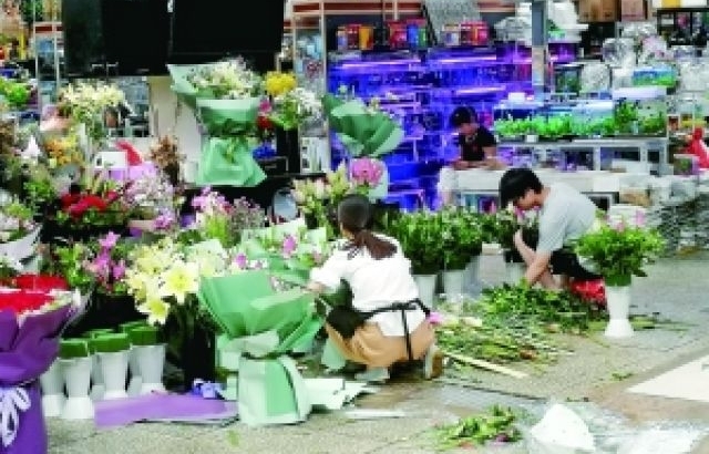 价格成倍上浮!今天你收到玫“贵”花了吗?