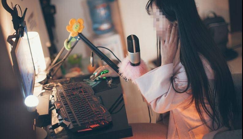 ���������Ľڲ�����һ�أ���ҹ��ͷȥ��ֽ��������Ц����Ǯ��