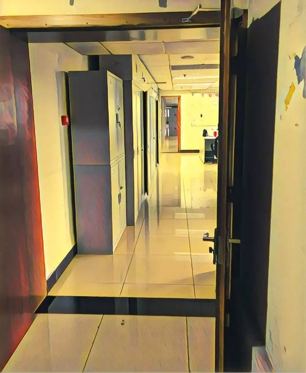 Ů���٣������̾������ӵ�60��