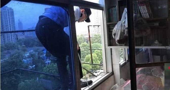 ��һĻ��11���´���Ӥ���������� �񾯷�Խ7¥����Ӫ��