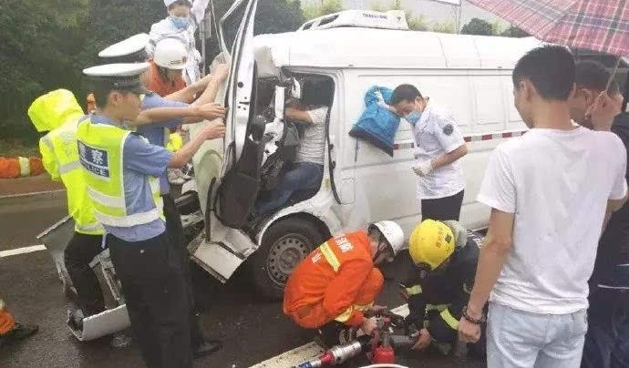 宜宾这个地方又出事了,现场惨不忍睹!