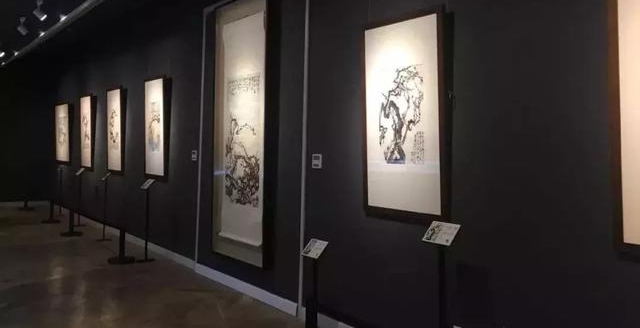 �����Ǻ�÷�̹��ꡪ����ϣ��÷����չ����Ϋ��ʮ��԰�Ļ�������Ļ