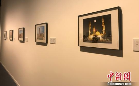 �а���Ӱչ���鷨չ��Ļ 20�ס�����������ֳɶ�