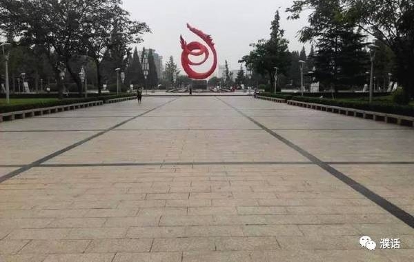 ���������ĳ��У��������Ϊ�����ϻ𳵣����˶����