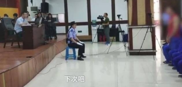 ���ӱ�������9��8���£�����ͥҪ�������10�꣬���٣��´ΰ�