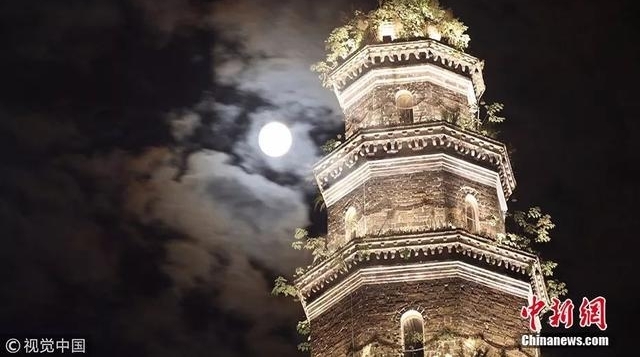 ������Բ���������ķ羰���ɶ��ܱ�����ȥ�������ĳ���������