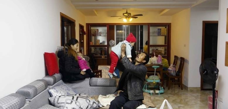 ���Ӵ�17��Ϊ������3�׷���5ëǮ��ң�Ǯȫ��ϱ�������˾�