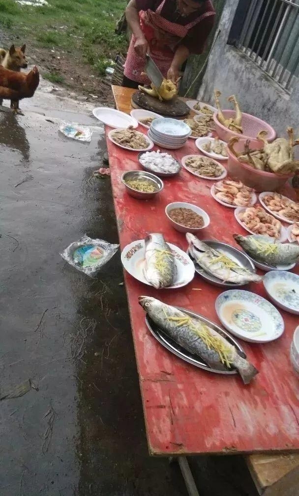�ȴ��ڻ����ֵġ���ͷ�ڡ������ж����֣�
