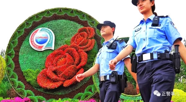 ��һ�ߴ��桿����ح�зǺ�����̳������ᣬ���������ѵ�λ��