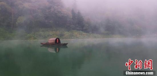 ����崲��ٶ칵������������ο��䡶ʫ����
