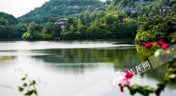 ����������羰�续ɽ������ˮ�Ʊ���