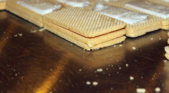 ����Я��һ�м��ı����뾳������Ա����һ�ڣ����ӣ������