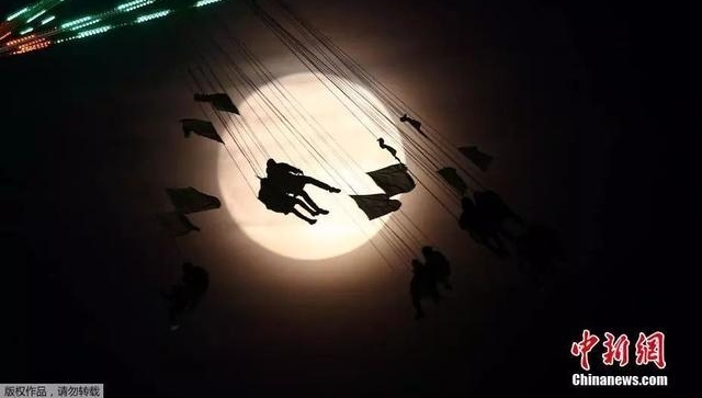 ������Բ���������ķ羰���ɶ��ܱ�����ȥ�������ĳ���������