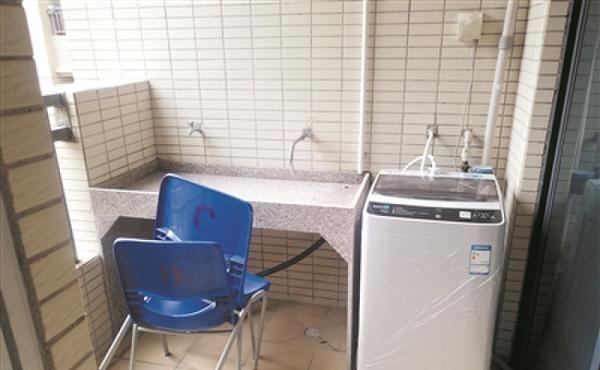 ����ϴ�»�װ��ÿ��ѧ������ ����˵�������ӹ�