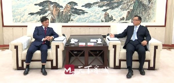 �����λ���ž��ּ��Ŵ�ʼ�ˡ����¾���ϯ���ܲó�׿��һ��