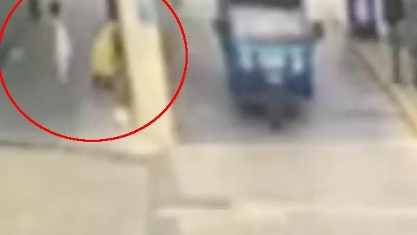 С���������˿�� ��ĸ�ܾ��⳥��8�꺢��֪��ɶ
