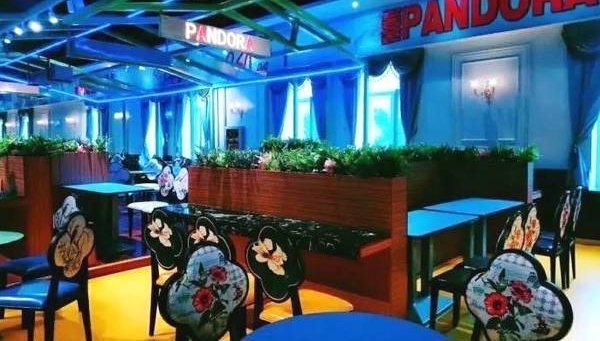 ���ֻ���ѧԺ���ǻ۲���������������Ľ��У��ѧ��ȴ�²ۣ�Ϊ�İ�