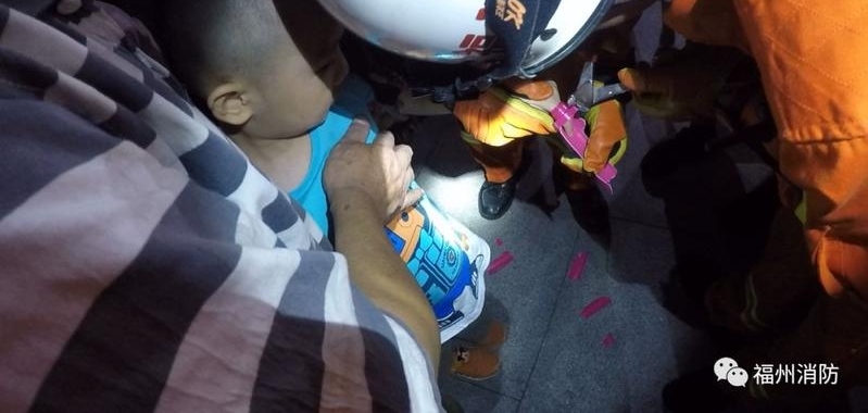 ����ʤ��������һ��ͯ�������ϴ���Ͳ...