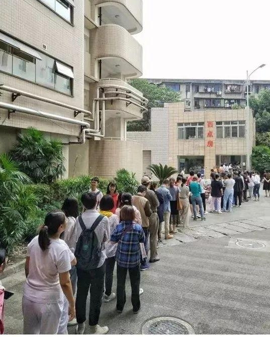 买不上华西月饼不打紧,医生支招:这样吃,同样健康又美味!