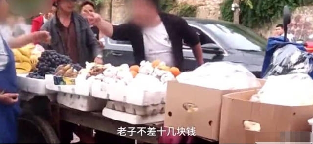 ��̫̫�����Ҹ�8�꺢�ӣ�����ŭ��ˮ��̯�����ӣ����Ӳ���ʮ����