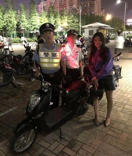 ������Ǵ�ͣ��λ������Ϊ��ƿ������ �񾯵��ļ�غ��æ�һ�