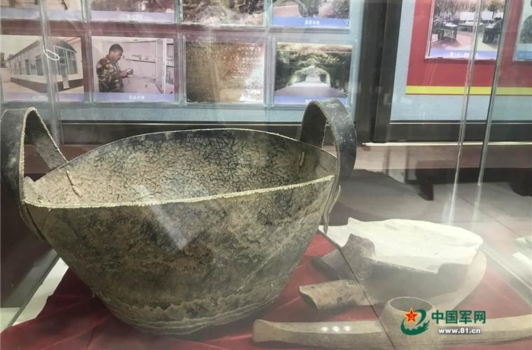 【网络媒体国防行】千里戈壁滩上,他们建起锛偸?督?巷紓