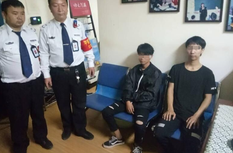 这小偷贼“敬业”,过节还去盗电瓶