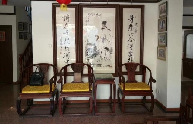 �����飺�����������Ի��־�Ʒ���Լ�����������
