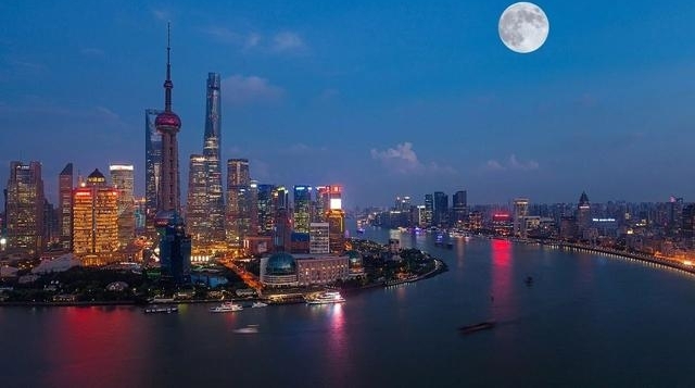������Բ���������ķ羰���ɶ��ܱ�����ȥ�������ĳ���������