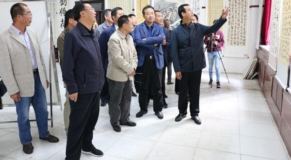 红古区举办纪念改革开放40周年暨庆国庆书画展