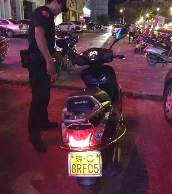 ����������ʱ����һ���ܶ�Ź�¼���ץ��2���ֵ�����