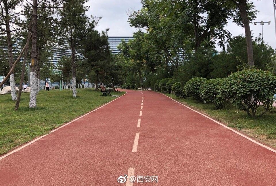 @���˶����㣬�Ǻ��˶���԰��ѿ�������