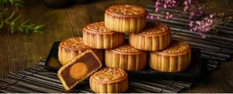月饼、团圆饭、江记酒庄高粱酒都齐活了,这个中秋你和谁过?